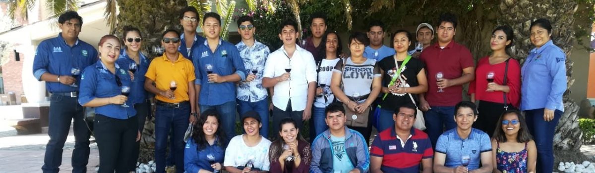 Alumnos de ITESCO visitan viñedos en Querétaro