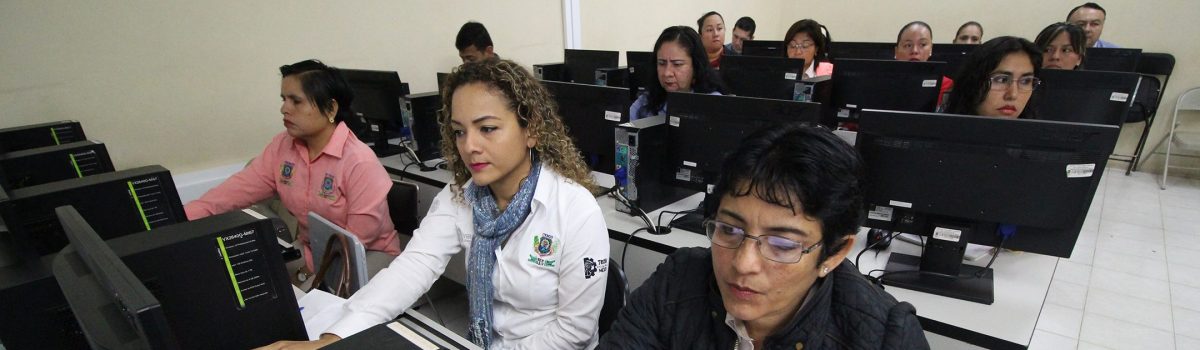 Académicos del Itesco se preparan paran dar cursos en línea