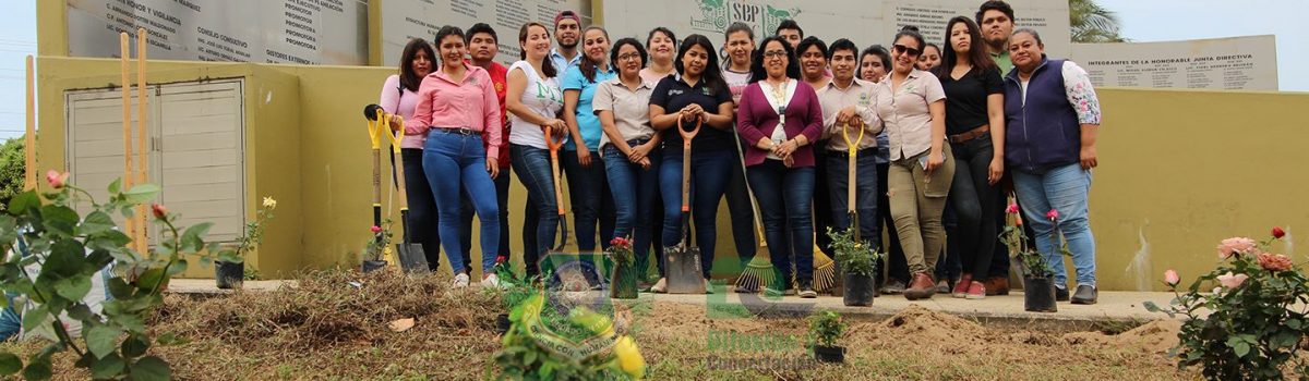 Gestores Empresariales de ITESCO plantan Rosales