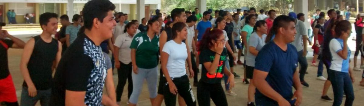 Alumnos de Voleibol realizan mega clase de Zumba