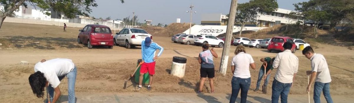 Realiza estudiantado mantenimiento de áreas deportivas