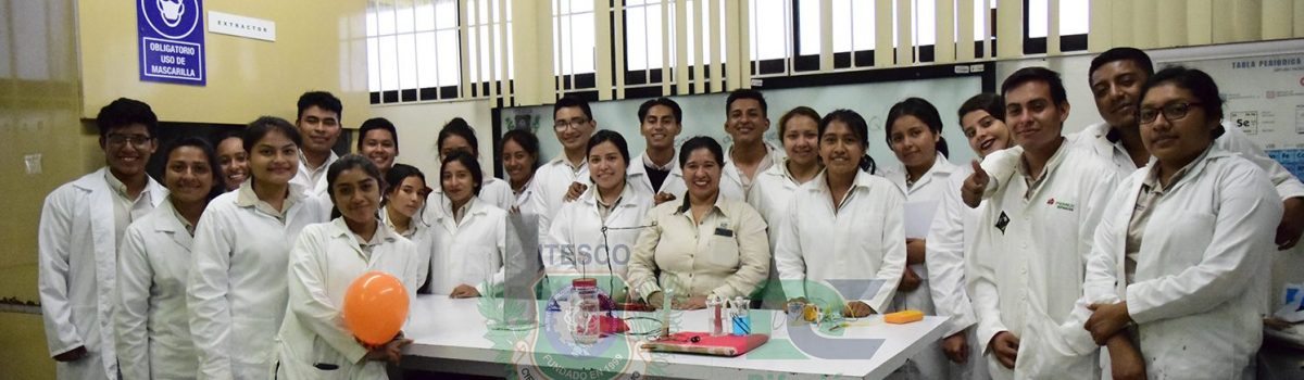Alumnos de Química del ITESCO presentan trabajos finales