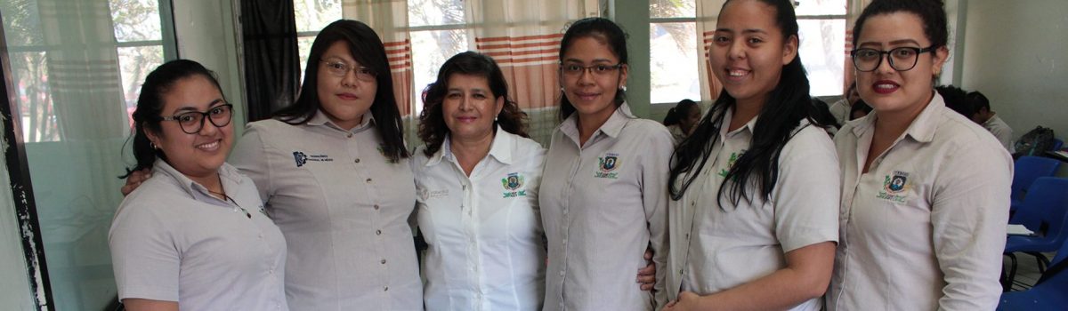 Conservación de aulas limpias con proyecto de alumnas del ITESCO