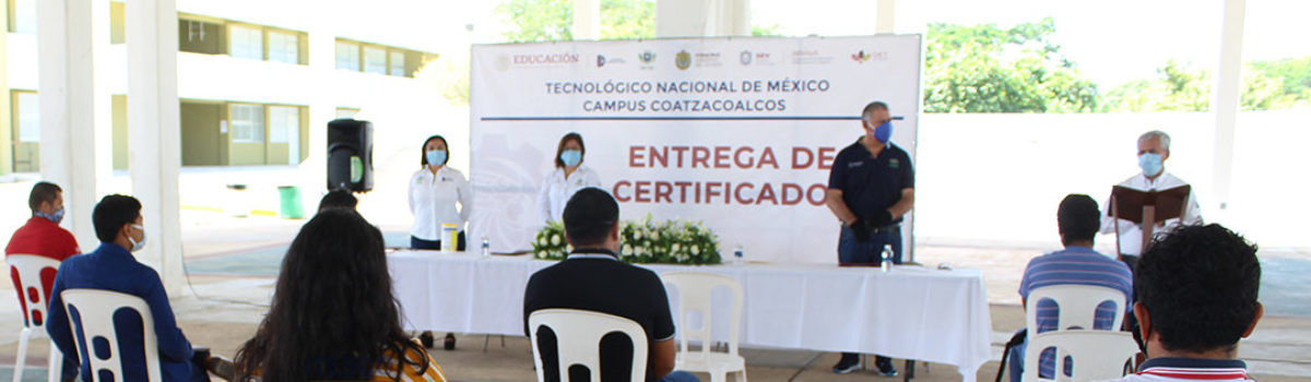 Entrega ITESCO certificados de Estudios Profesionales a egresados